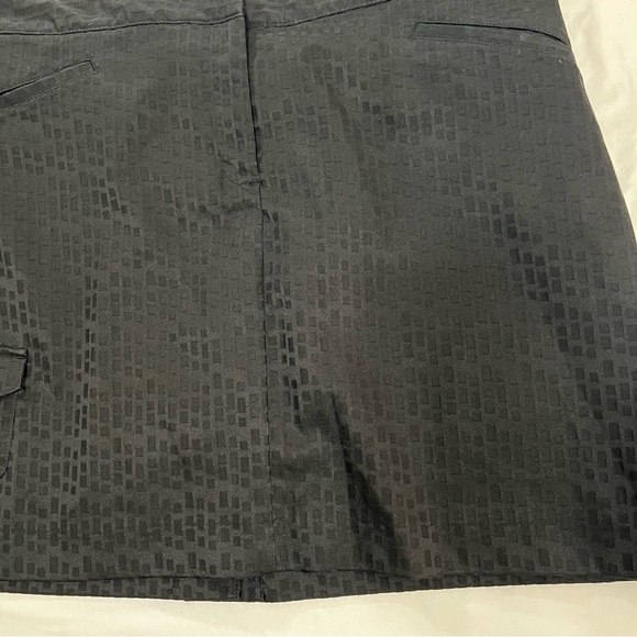 Izod Xfg Golf Skort Skirt Stretch Textured Black Geometric Mesh Brief Size 14 - Picture 6 of 15